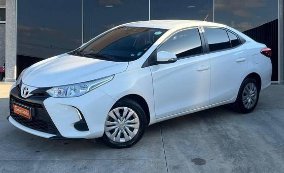 TOYOTA YARIS 1.5 16V FLEX XL MULTIDRIVE